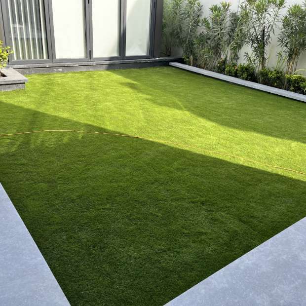 Villa Yard Outdoors with Artificial Grass