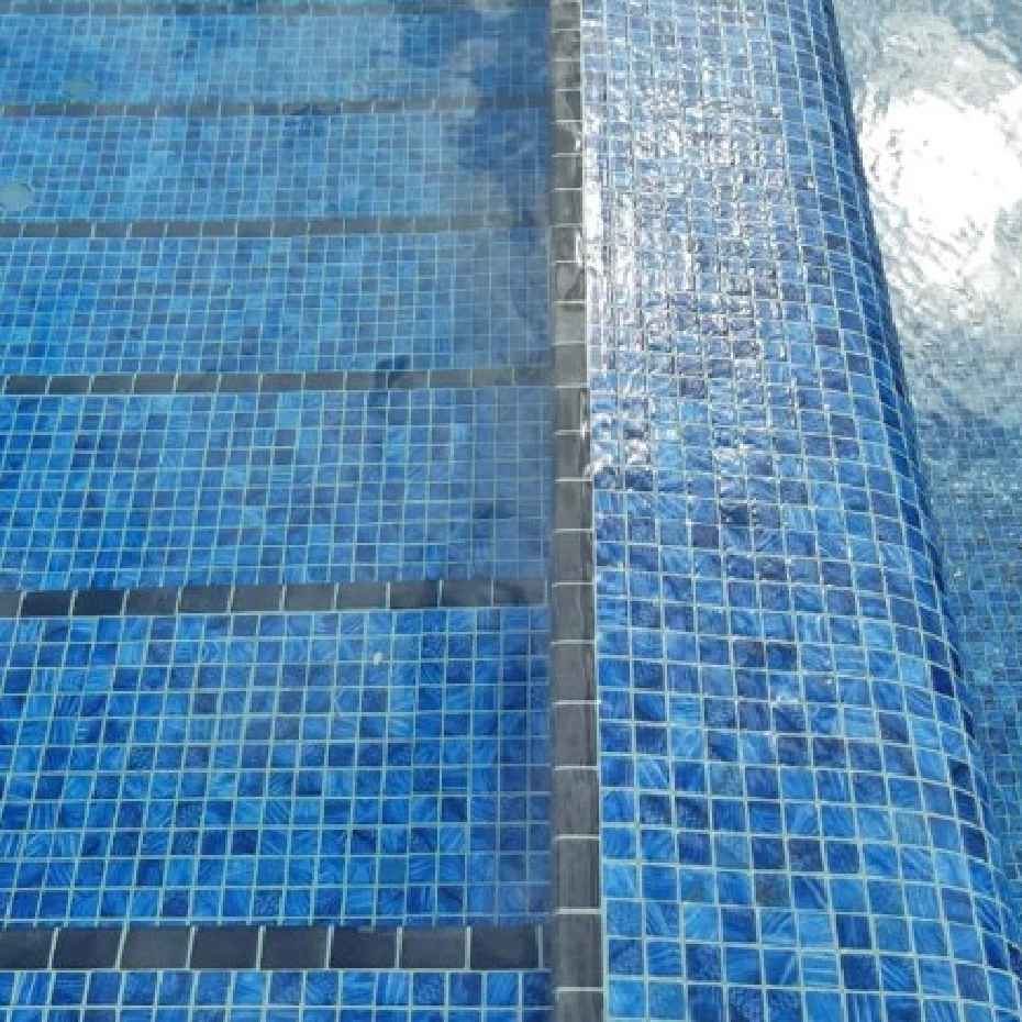 Swimming Pool Made By Shark Glass Mosaic Pool Tile In Dubai, UAE